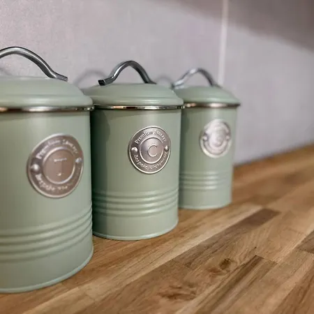 3 Bed House By Mustang Escapes